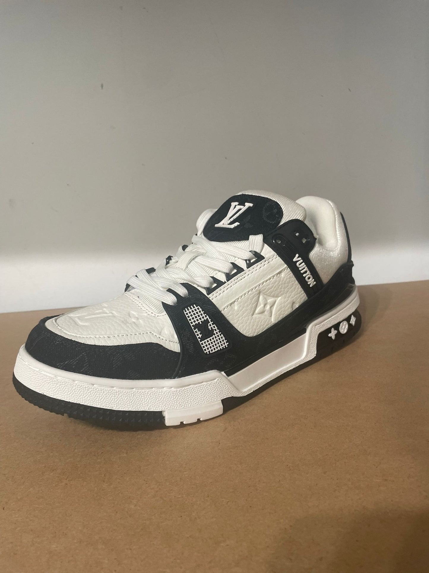 LOUIS VUITTON Trainner | Full Box